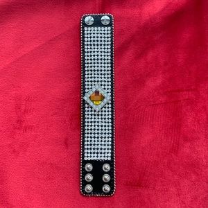 BHW Rhinestone Bracelet brand new No stones missing . 9 1/2” in length